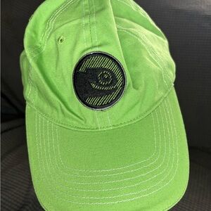 Suse Linux Lime Green Men's Hat with Black Iguana Logo